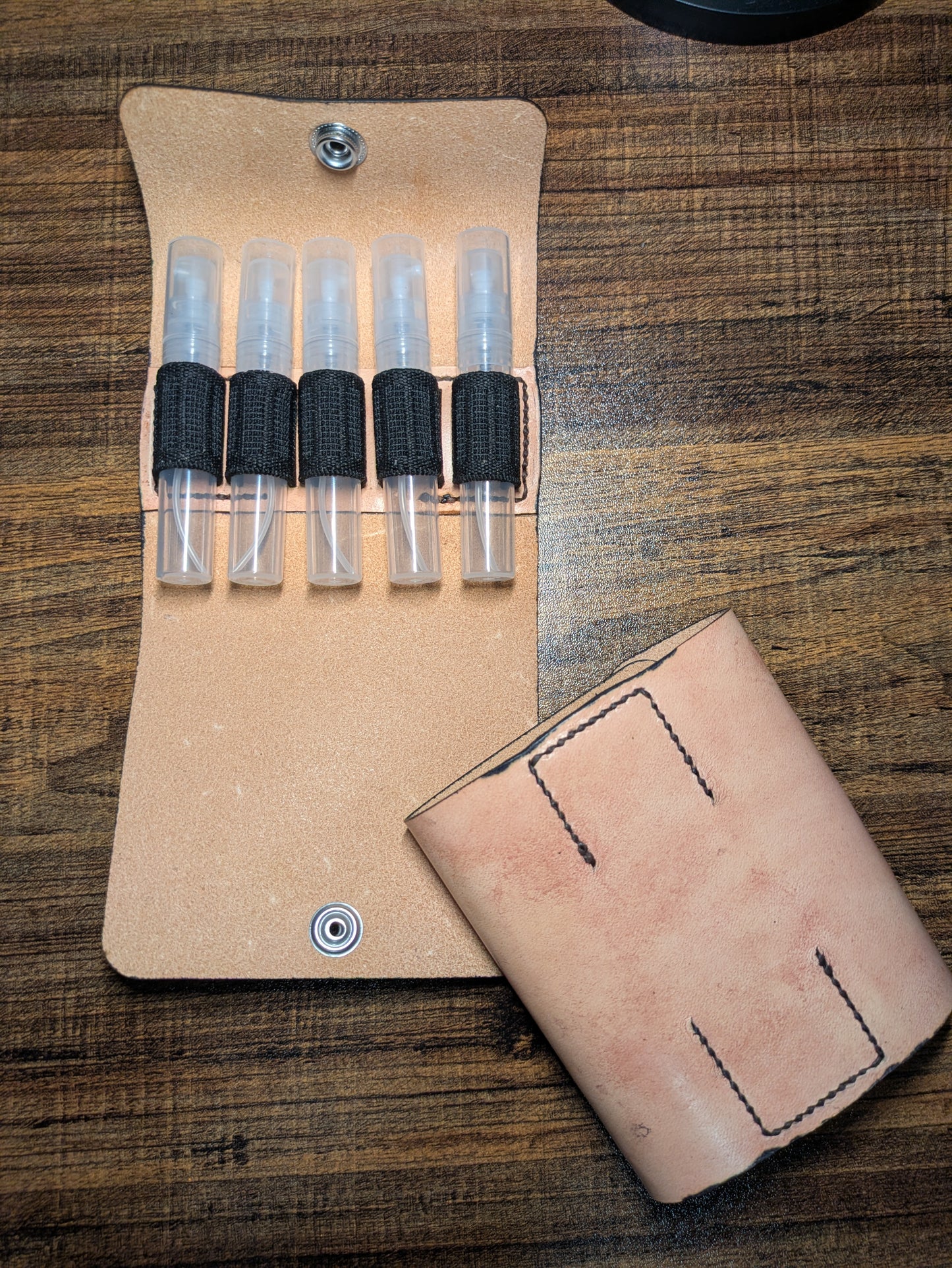 Compact Leather Travel Case 5 Slot